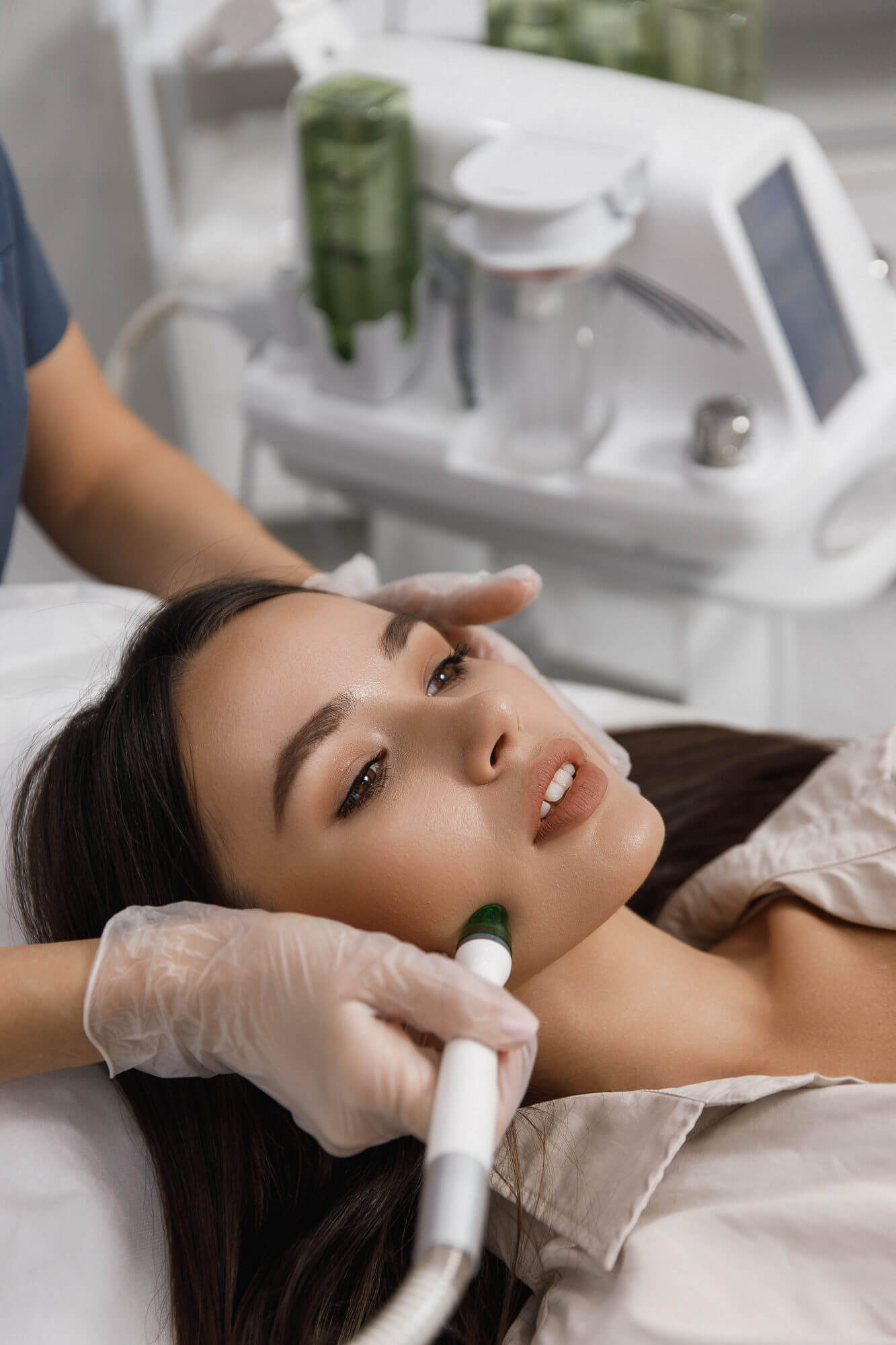 Фото процедуры на аппарате ProFacial